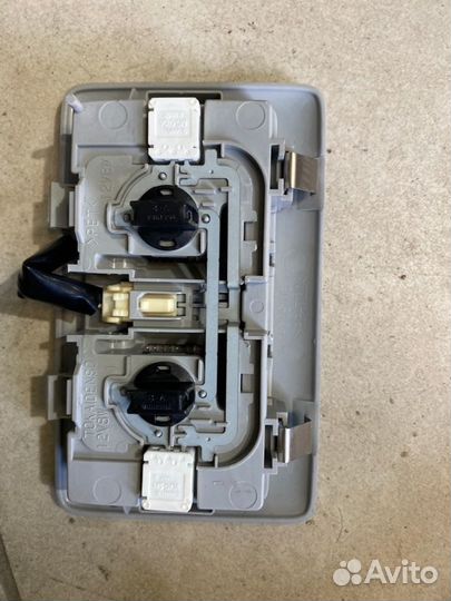 Плафон подсветки салона Suzuki Swift