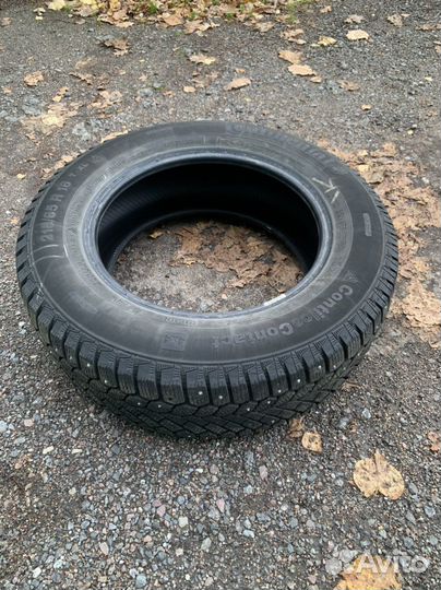 Continental Conti4x4IceContact 215/65 R16