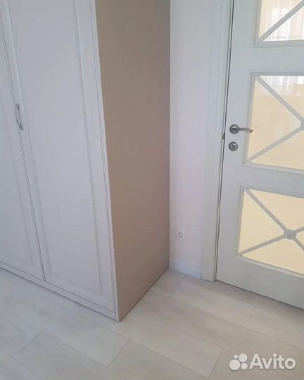 Шкаф по индивидуальным проектам в зал