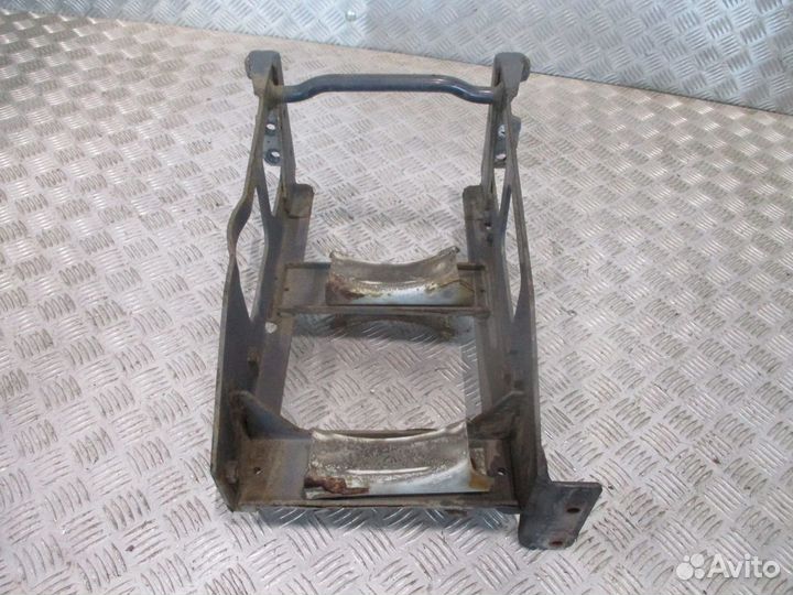 Кронштейн ресивера Iveco 504199168