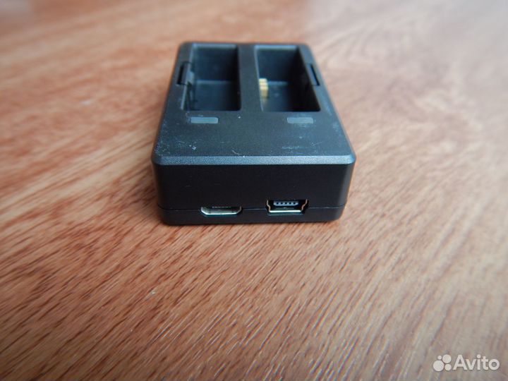 Зарядное устройство для sjcam