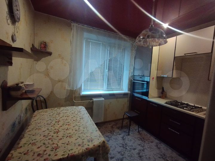 2-к. квартира, 56 м², 10/10 эт.