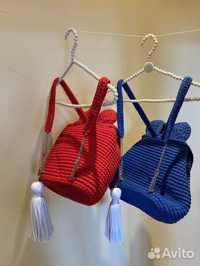 Рюкзаки и сумочка для девочки