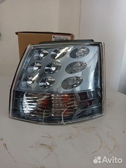 Фонарь правый outlander XL MB12003R