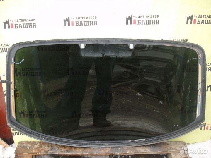 Volkswagen Passat CC Стекло заднее