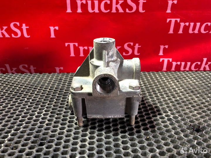 Клапан ускорительный Daf XF106