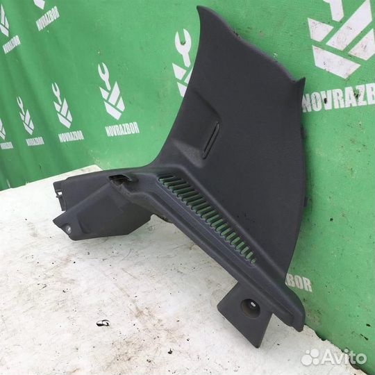 Обшивка стойки Рено Клио 2 Симбол