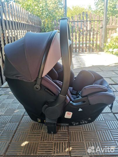 Автокресло для новорожденных Happy Baby Skyler Pro