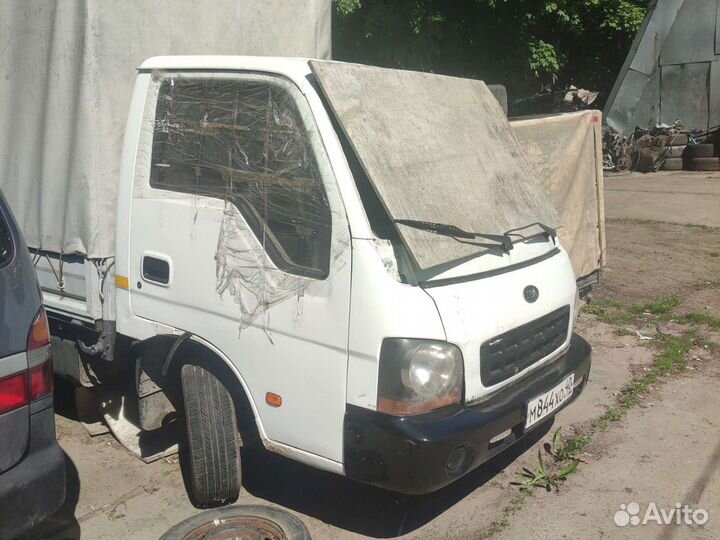 Уплотнитель лобового стекла Kia bongo 2