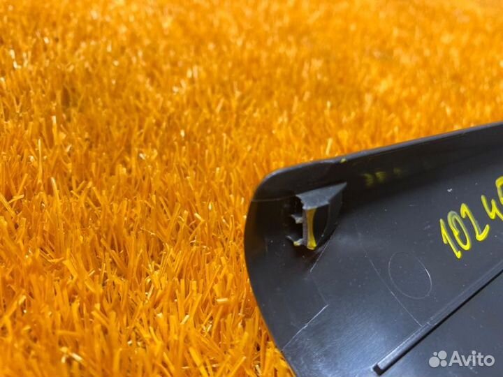 Накладка на порог салона задняя правая