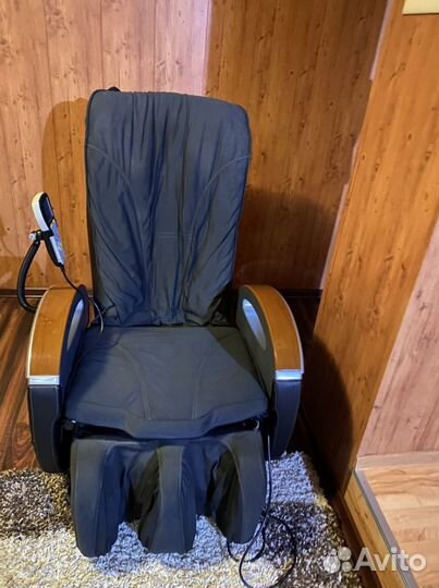 Массажное кресло