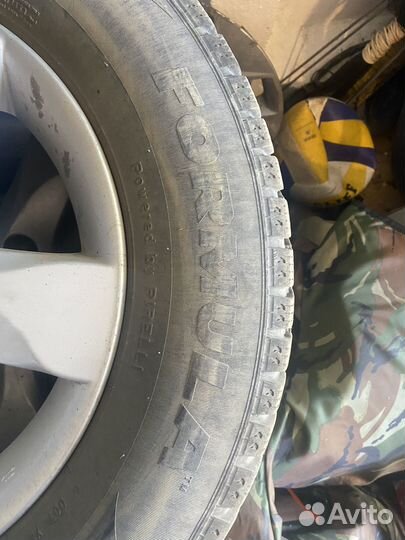 Formula Ice 215/65 R16