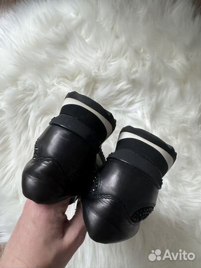 Ботинки со стразами 37 размер