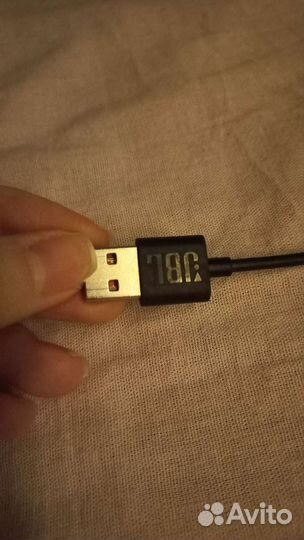 Беспроводные наушники jbl
