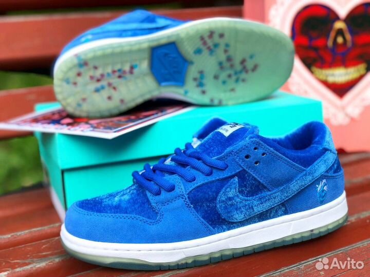 Кроссовки Nike SB dunk LOW strange love blue