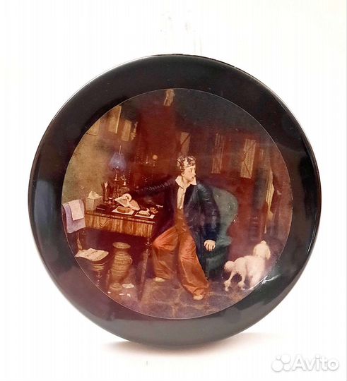 Шкатулка лакированная 