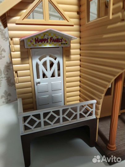 Домик игрушечный