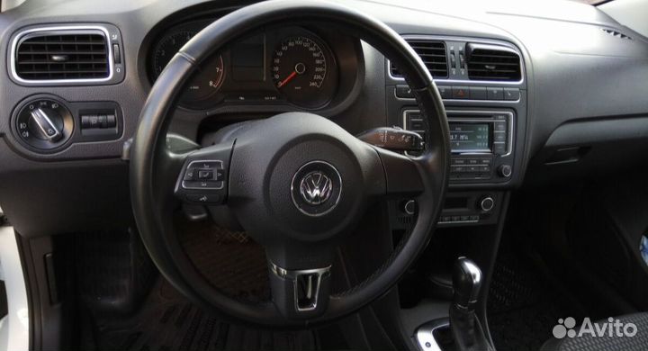Volkswagen Polo 1.6 AT, 2014, 175 000 км
