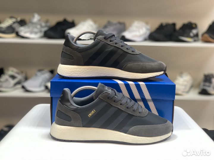 Кроссовки Adidas iniki