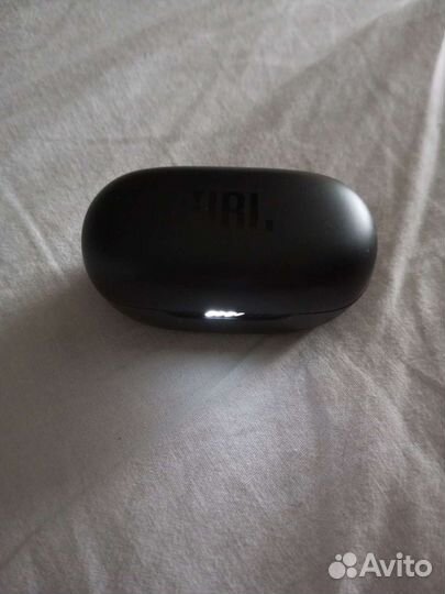 Беспроводные наушники jbl