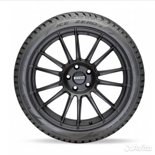 Pirelli Ice Zero 2 225/40 R18 92H