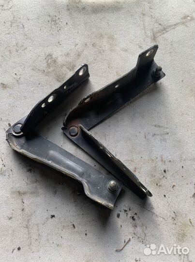 Петля капота Рекстон 1 SsangYong Rexton