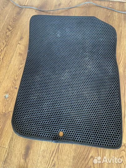 Автомобильные коврики