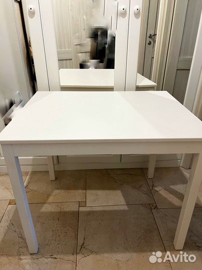 Стол IKEA