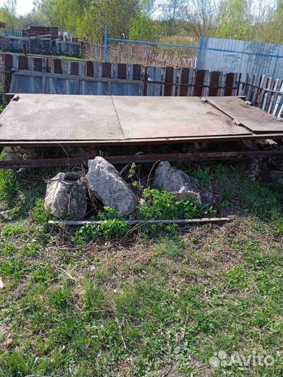 Ворота гаражные металлические