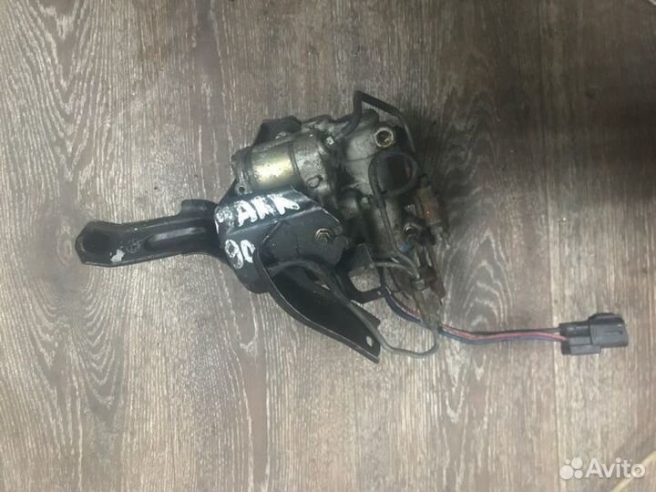 Блок abs передний Toyota Chaser JZX90 1GFE