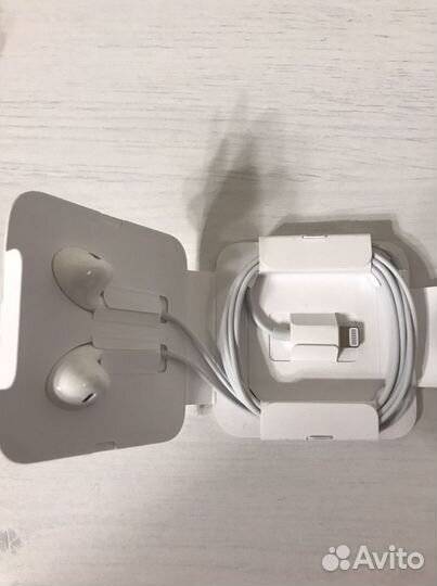 Наушники Apple earpods