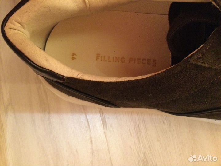 Мужские кроссовки новые