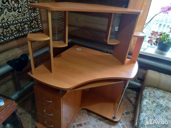 Компьютерный стол бу