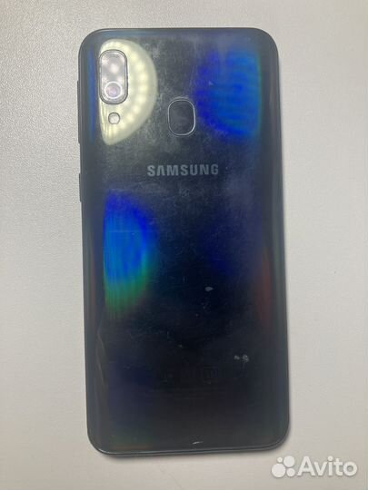 Samsung Galaxy A40, 4/64 ГБ