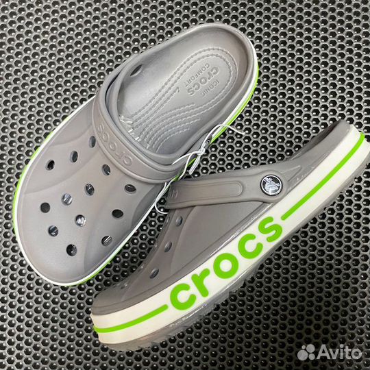 Шлепанцы Crocs