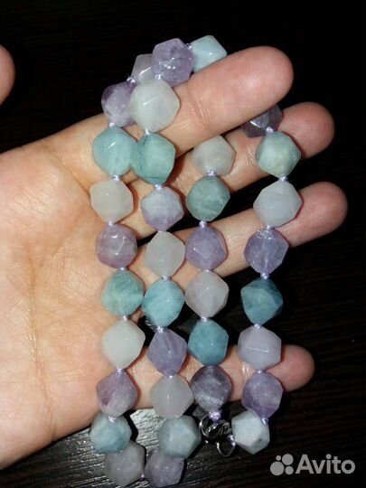 Бусы из натуральных камней