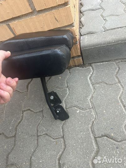 Подлокотник для niva