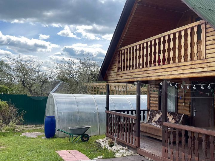 Коттедж 200 м² на участке 12 сот.