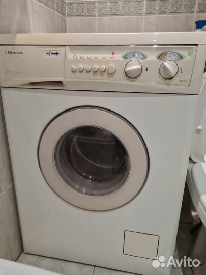 Стиральная машинка электролюкс в рабочем сотоянии