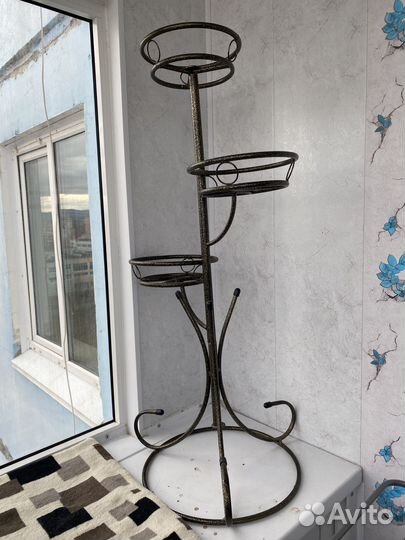 Подставка для цветов