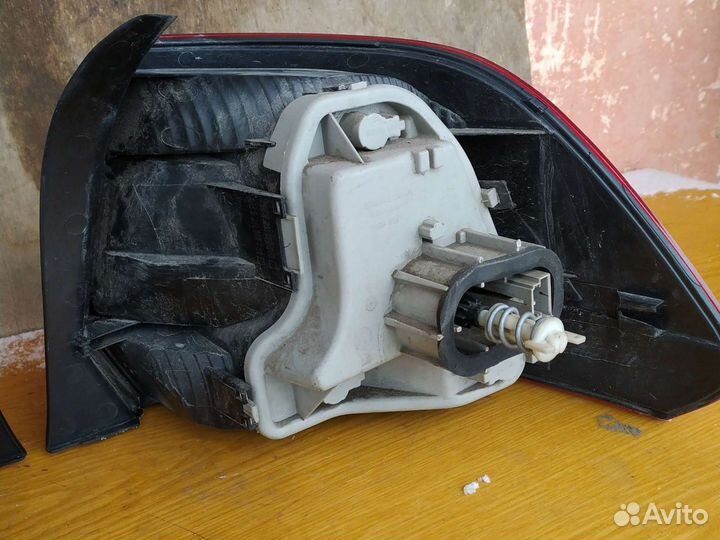 Задний левый фонарь volkswagen polo 2014 год