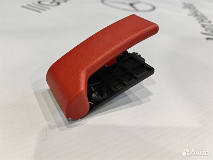 Ручка открывания капота