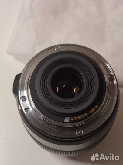 Объектив Canon EF-S 60mm f/2.8 Macro USM