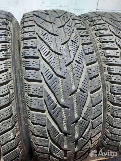 Kormoran SUV Snow 235/65 R17