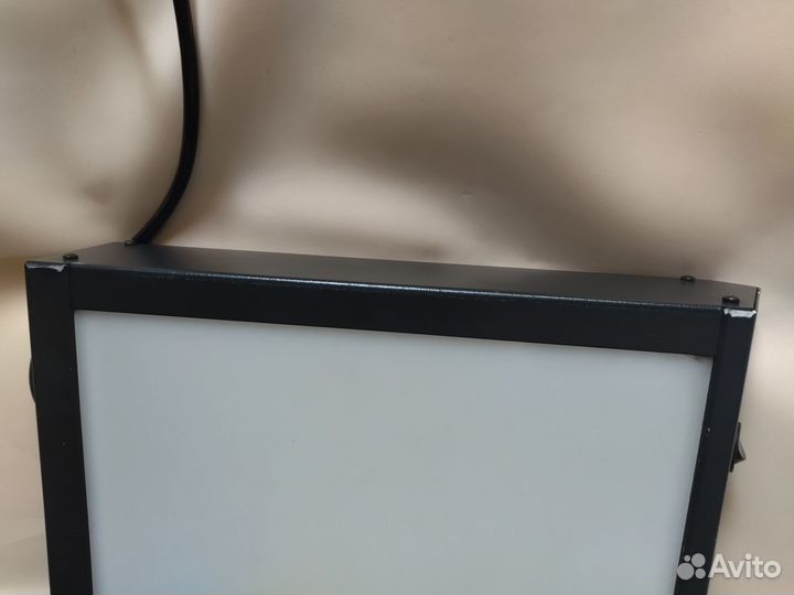 Просмотровый столик Kaiser