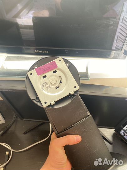 Монитор Samsung 1680х1050
