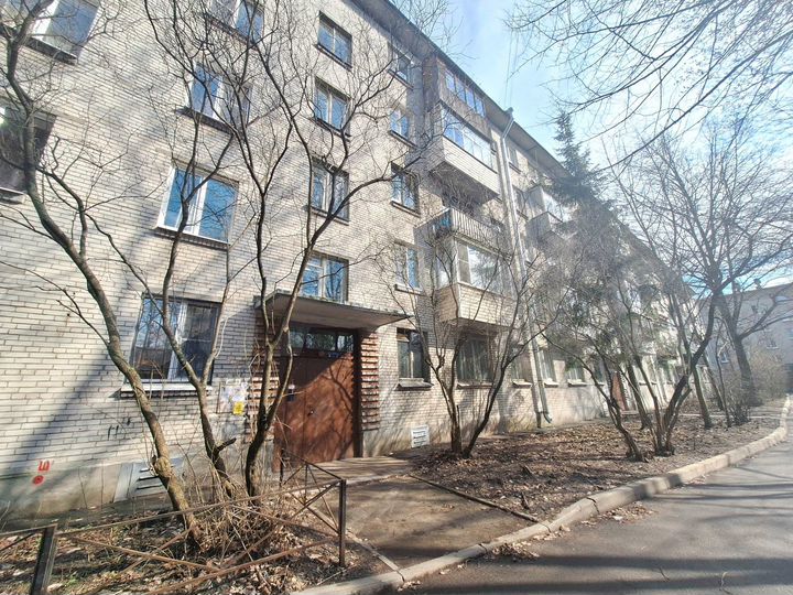 2-к. квартира, 43,2 м², 1/5 эт.