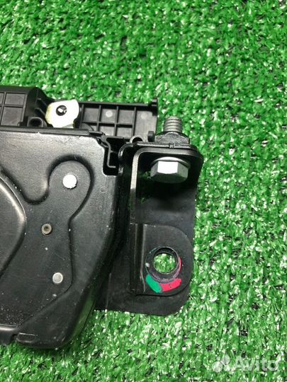 Замок багажника