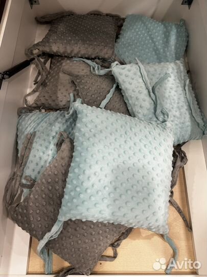 Бортики на детскую кроватку