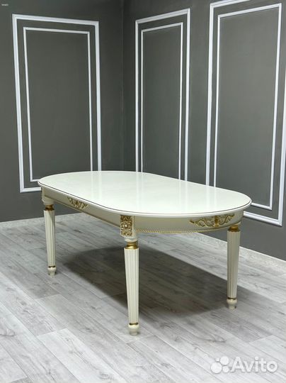 Комплект стол и стулья.Оплата при получении